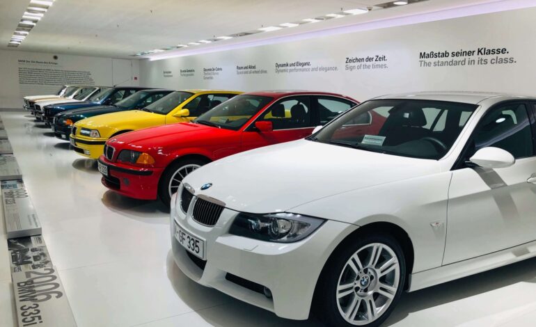 أسباب تأجيرالسيارات في دبي